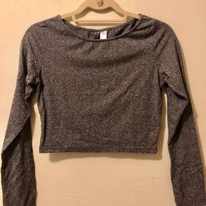 H&M peppered grey crop top!